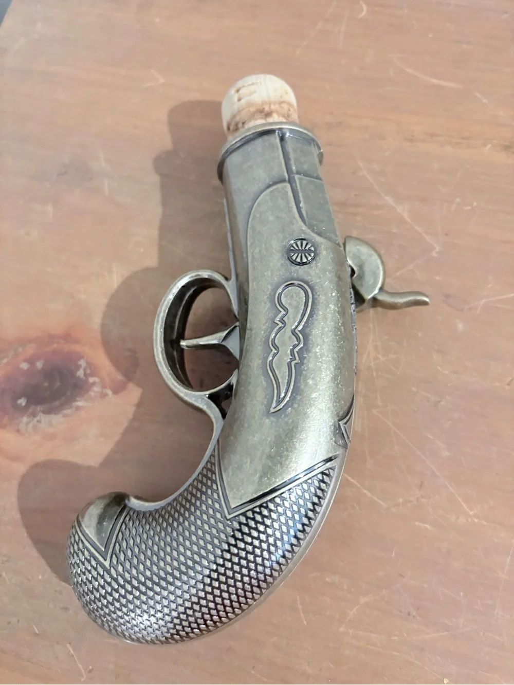 Source Unknown Silver Tone Decorative Pistol Bottle Stopper